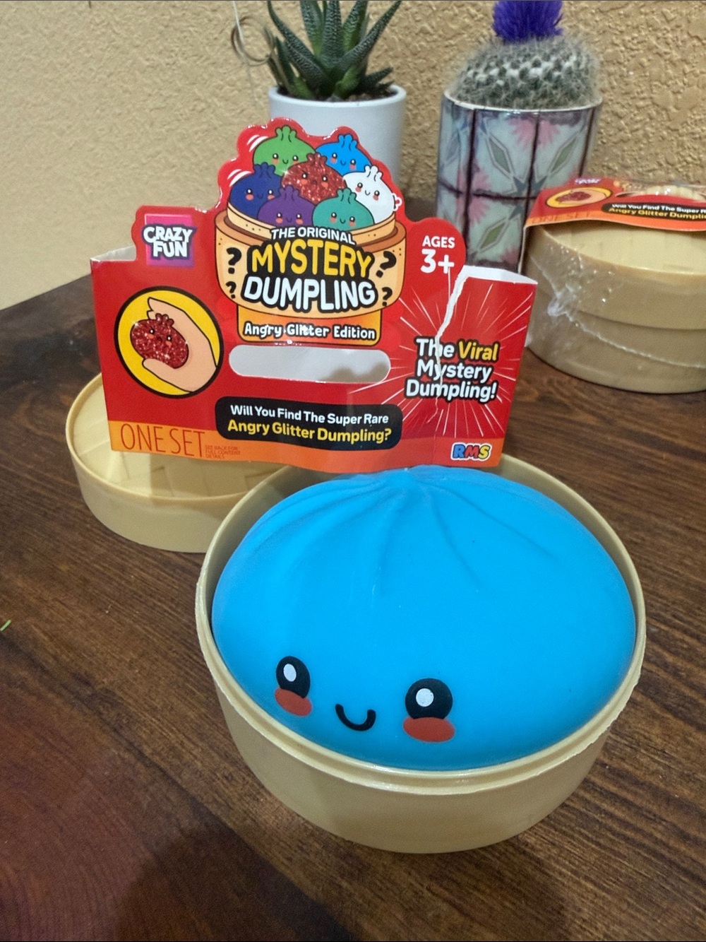 Mystery Dumpling Angry Glitter Edition - Blue